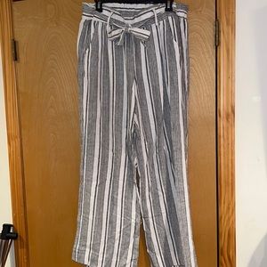 Wide leg, paper bag style pants